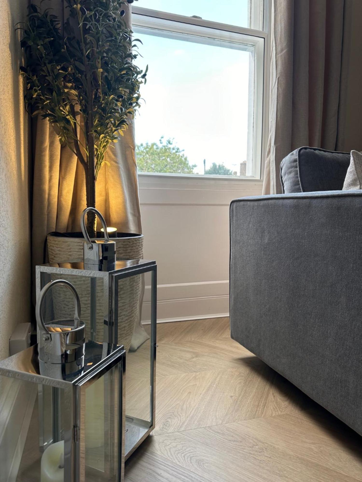 Luxury High Street Apartment Moffat Exterior photo